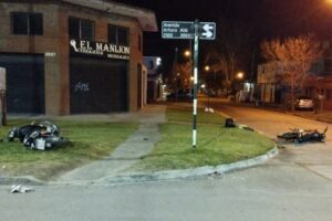 Un motociclista murió anoche tras chocar contra otra moto
