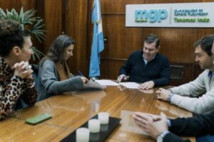 El Municipio firmó un convenio para trabajar por el ecosistema productivo local