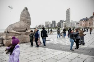 Conformidad con el fin de semana largo, aunque vinieron 10.000 turistas menos que en 2022