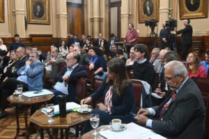 Senado: el oficialismo firmó dictamen y avanza con la reforma de Ganancias