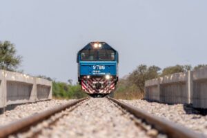Volvió a circular un tren de cargas clave para el norte argentino