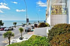 Los martilleros darán valores sugeridos en pesos de alquileres para la temporada