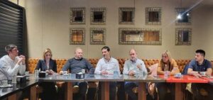 Muy extraño: Abad cerró el comité Mar del Plata y arenga a la unidad en toda la provincia