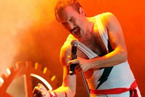 Dr. Queen se presenta este fin de semana con “Play the game”