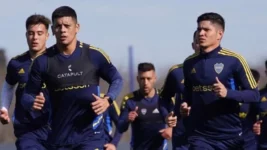 El once que paró Jorge Almirón en Boca para enfrentar a Almagro y cómo está Valentín Barco
