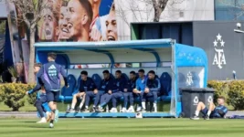 Di María se perfila como titular y la incógnita de Messi en la Selección Argentina