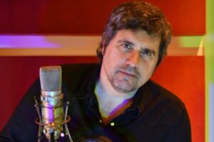 Fernando Blanco recorrerá clásicos y los temas de su nuevo disco “Aqústica”