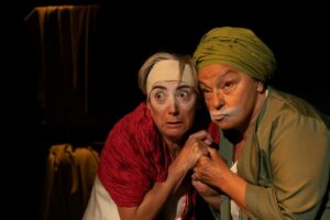 Obra Temporal. Con Mónica Calcagno y Matha Bugiolachi. Dramaturgia y dirección Adriana Sosa. En el Viejo Almacén El Obrero. 30/3/23 Foto: Fernando Massobrio