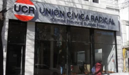 Abad ensaya operativo contención en la UCR que observan desmovilizada