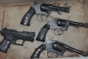 La ecuación es «a mayor cantidad de armas, mayor cantidad de muertos».