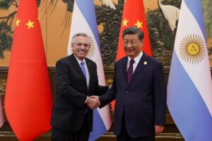 El Gobierno pagará U$S 2600 millones al FMI con fondos del swap con China