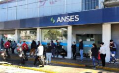 ANSeS: desde cuándo se empieza a cobrar el bono para trabajadores informales