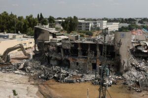 Ya son más de 1.000 muertos y al menos hay 100 rehenes israelíes en Gaza