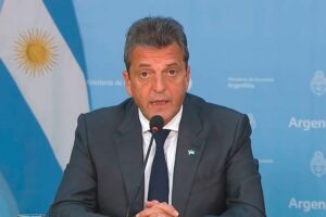 Massa anunció que desde enero los programas sociales pasarán a ser «de inclusión laboral»