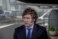 Milei: “A lo mejor los dirigentes de JxC que me cuestionan siempre quisieron estar con Massa”