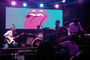 Los Rolling y los Beatles en una noche de homenajes