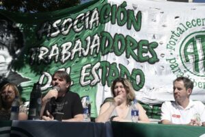 ATE advirtió sobre fuertes despidos en el Estado y llamó a iniciar paros