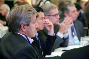 Caputo se reunió con banqueros por las Leliqs y dijo que el encuentro fue «excelente»