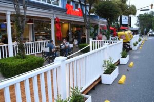 Alertan que venció el plazo y los decks no se han adecuado a la ordenanza.