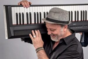 La Asociación Argentina de Actores distinguirá a Luis Reales