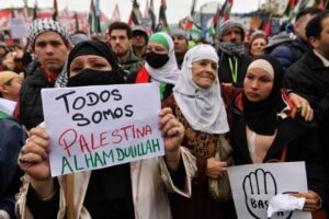 Organizaciones de DDHH y partidos políticos marcharon en apoyo a Palestina