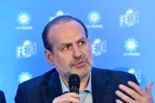 El nuevo intendente de Bahía Blanca no le tiene miedo a la motosierra de Milei