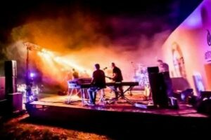 Urbanos llevará sus covers del rock nacional al escenario de Notarius