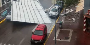 Un intenso temporal azotó a Bahía Blanca, hay 13 muertos y buscan víctimas atrapadas debajo de los escombros