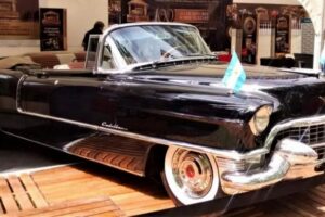 Jura de Milei: dará «un mensaje a la Nación» en la puerta del Congreso y podría usar el Cadillac descapotable