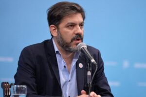 Bianco admitió que si no hay recursos nacionales la Provincia evaluará “emitir una moneda propia”: ¿vuelven los patacones?