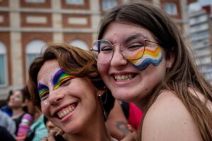 La marcha del orgullo le puso color a las calles de Mar del Plata