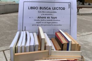 «Siembra de Libros»: un proyecto que distribuye textos gratis en espacios públicos
