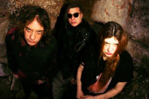 Tomates en verano, Bosque distópico y Nave nodriza suenan hoy en Mole Club