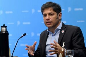 Kicillof recibió a empresarios y apuntó a Milei por llevar adelante un «industricidio»