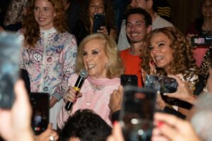 Mirtha Legrand, de gira por la cartelera teatral marplatense