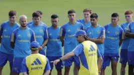 Diego Martínez, al plantel de Boca: “Me gusta que mis equipos tengan la pelota y manejen los partidos”