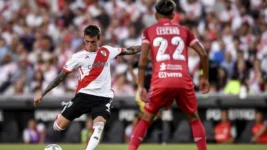 Con dos golazos, River y Argentinos empataron en el debut por la Copa de la Liga