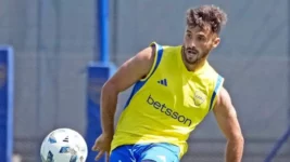 Saracchi se hará estudios por una molestia y podría ser baja en Boca para el debut