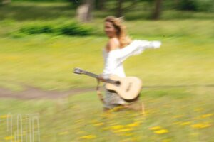 La cantante Soy Sofía lanzó su EP “La risa de la vida”