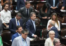 Primera jornada de debate Diputados por la ley ómnibus: el oficialismo se encamina a la media sanción