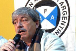 Buzzi, ex titular de la Federación Agraria, advirtió sobre un juicio politico por insanía contra el presidente