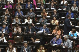 La ley ómnibus a foja cero: se cayó el dictamen y la votación ya no sirve