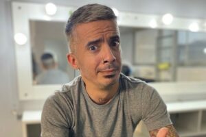 Lucho Cabrera, de Tik Tok a las tablas, presenta su unipersonal