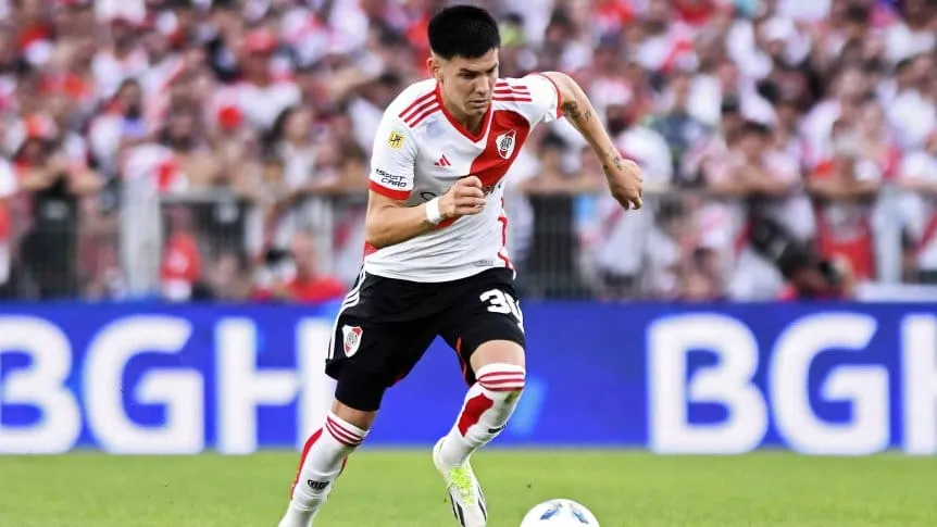 River busca renovarle a Mastantuono con una cláusula de recisión descomunal