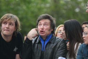 Milei comparó al Congreso con un «nido de ratas» y dijo que los políticos «son una mierda»