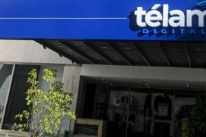 El Gobierno avanzó con el cierre de Télam: vallado, licencias y suspensión de la web