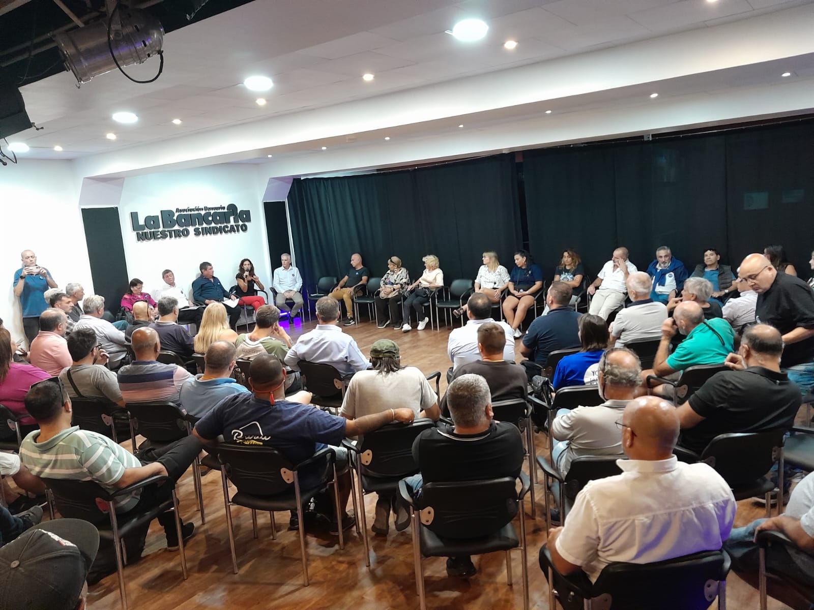 La CGT local apoyó a la Asociación Bancaria en contra de la privatización del Banco Nación