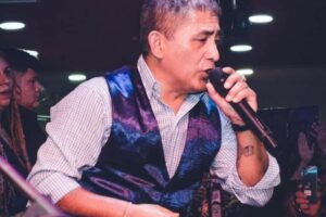 Homenaje a Huguito Flores con El Súper de Huguito