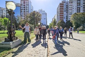 Comenzaron los paseos patrimoniales por las plazas fundacionales de la ciudad y sus monumentos