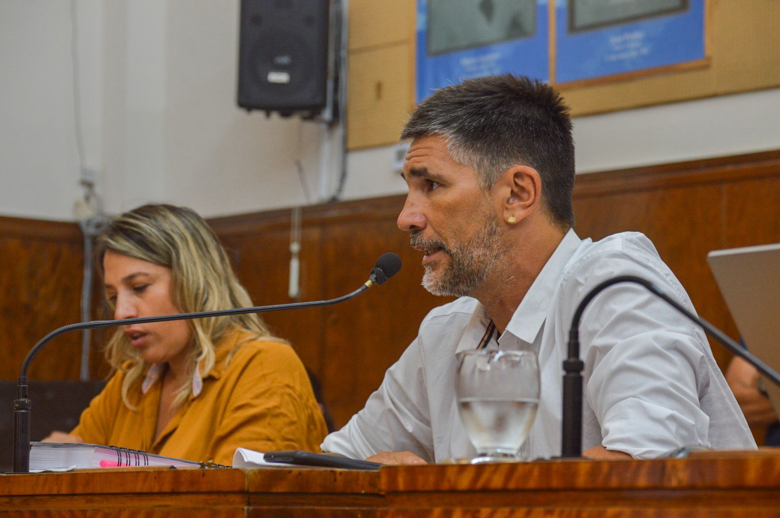 Reclaman repavimentación y cordón cuneta para el Barrio López de Gomara